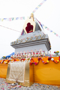 One of the eight different types of Tibetan Stupa, the Enlightenment Stupa symbolizes Buddha's enlightenment.